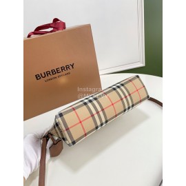Burberry Exquisite Retro Plaid Handbag Messenger Bag Brown