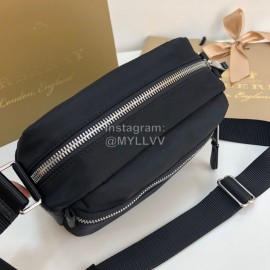 Burberry Simple Nylon Messenger Bag Black