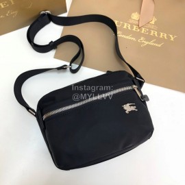 Burberry Simple Nylon Messenger Bag Black