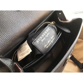 Burberry Exquisite Cowhide Messenger Bag Handbag