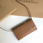 Burberry Exquisite Cowhide Messenger Wallet