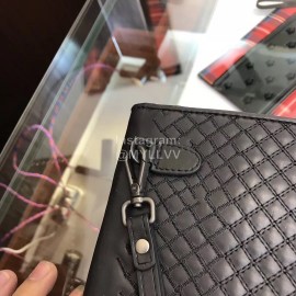 Bottega Veneta Fashion Gray Woven Leather Handbag For Men
