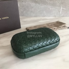 Bottega Veneta Small Fashion Sheepskin Woven Hand Bag For Women Green