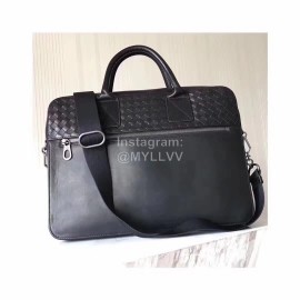 Bottega Veneta Simple Leather Woven Portable Briefcase 407555