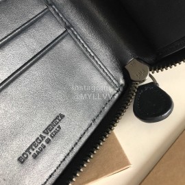 Bottega Veneta Classic Woven Cowhide Zipper Passport Clip 114078