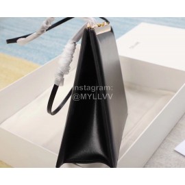 Celine Medium Elegant Vintage Calfskin Clip Bag Black 112233