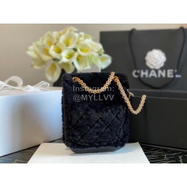 Chanel Autumn Winter New Chain Crossbody Mini Bag Black