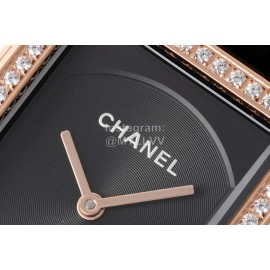 Chanel Boyfriend Serie Diamond Square Dial Watch