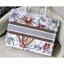 Dior Book Tote Garden White Embroidery Canvas Bag For Women Small M1286