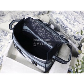 Dior Camp Universe Totem Messenger Bag M9020