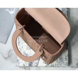 Dior Ultra-Matte Matte Chain Large Handbag Frosted Bean Paste Powder