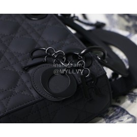 Dior Ultra-Matte Frosted Matte Chain Sheepskin Handbag Black