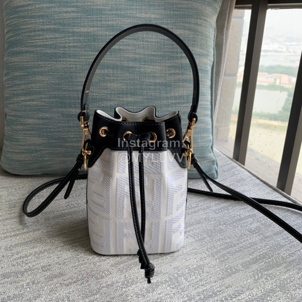 Fendi Fashion Embroidery Small Bucket Bag White