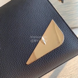 Fendi Fashion Leather Handbag Gold