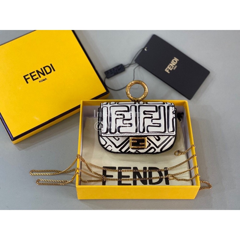 Fendi Fashion Black White Small Chain Bag