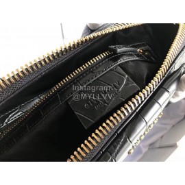 Givenchy Antigona Tote Cowhide Crocodile Pattern Light Gold Buckle Medium Handbag Black 9981-2