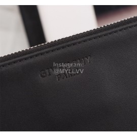 Givenchy Red Five-Star Cowhide Handbag Black