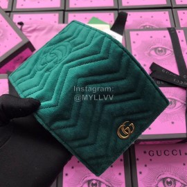 Gucci  GG Solid Color Herringbone Pattern Velvet Short Wallet Green 466492