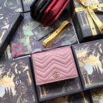 Gucci  GG Quilted Chevron Pattern Solid Color Short Clamshell Wallet Milk Tea Color 546580