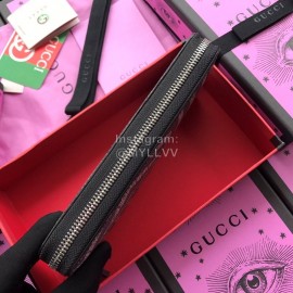 Gucci  GG Supreme Tian Geometric Print Zipper Around Long Wallet Black 411766