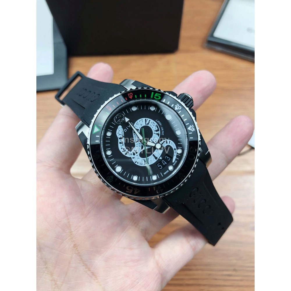 Gucci New Luminous Dial Neutral Diving Watch Black