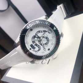 Gucci New Luminous Dial Neutral Diving Watch White