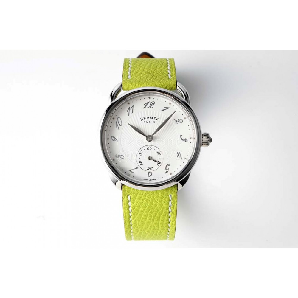 Hermes Arceau 34mm Round Dial Leather Strap Watch Green
