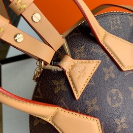 Louis Vuitton Classic Alma Smooth Cowhide Half Moon Handbag M44944
