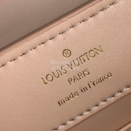 Louis Vuitton Capucines Bag Crocodile Pattern Goatskin Handbag Gilt Gold Medium M91698