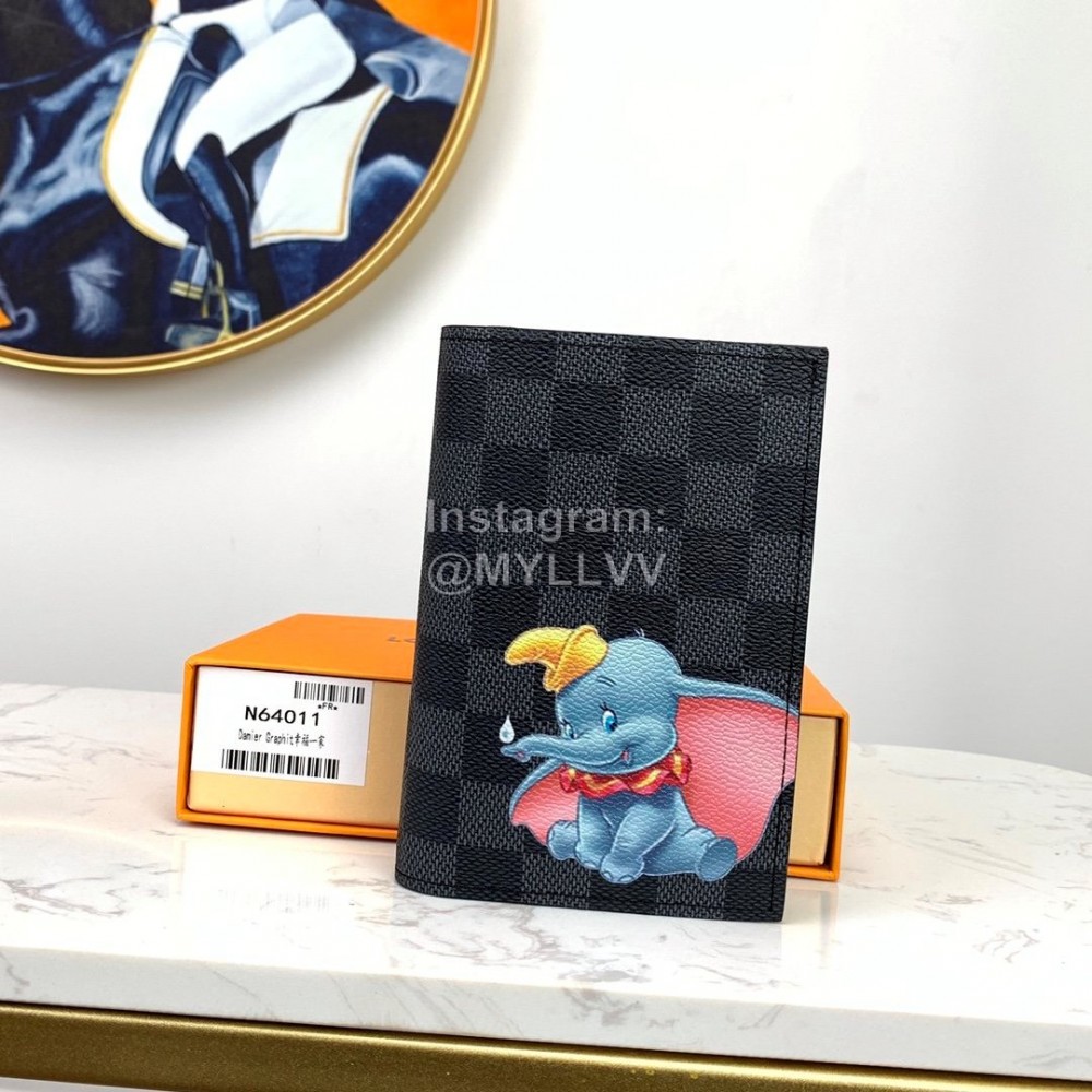 Louis Vuitton Checkerboard Cowhide Elephant Pattern Passport Holder N64502