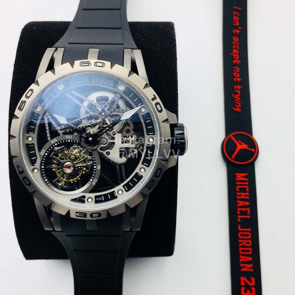Roger Dubuis Bbr Factory Luminous Scale Rubber Strap Watch