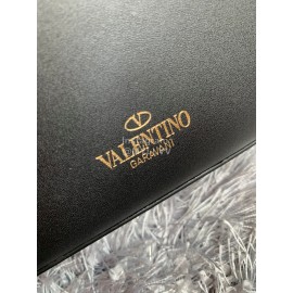 Valentino Fashion Plain Leather Flip Messenger Bag Black 0181b