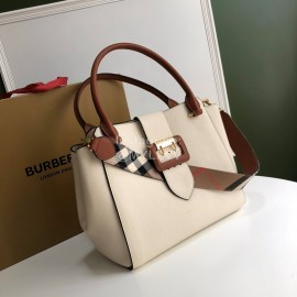 Burberry Fashion Large Leather Messenger Bag Handbag White
