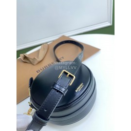 Burberry Black Fashion Round Messenger Bag