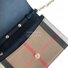 Burberry Soft Calf Leather Chain Bag For Women Black