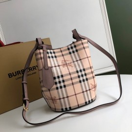 Burberry Simple Checkered Cowhide Slung Bucket Bag