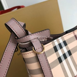 Burberry Simple Checkered Cowhide Slung Bucket Bag