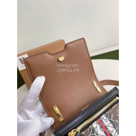 Burberry New Fashion Smooth Leather Mobile Bag 