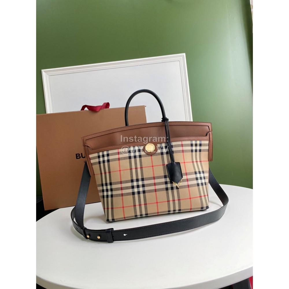 Burberry Retro Exquisite Plaid Handbag Messenger Bag Brown