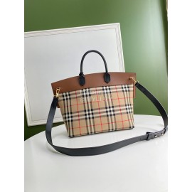 Burberry Retro Exquisite Plaid Handbag Messenger Bag Brown
