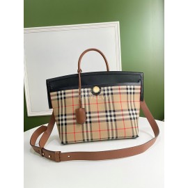 Burberry Retro Exquisite Plaid Handbag Messenger Bag Black