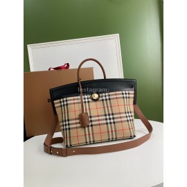 Burberry Retro Exquisite Plaid Handbag Messenger Bag Black