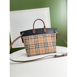 Burberry Retro Exquisite Plaid Handbag Messenger Bag Black