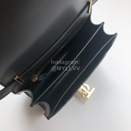 Burberry Leather Retro Messenger Bag For Women Black