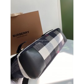 Burberry British Style Cotton Hemp Messenger Bag Tibetan Green