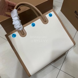 Burberry Fashion White Handbag For Women