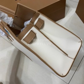 Burberry Fashion White Handbag For Women