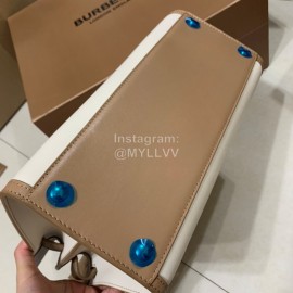 Burberry Fashion White Handbag For Women