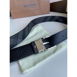 Burberry New London Plaid Calf Leather Silver Pin Buckle 35mm Belt