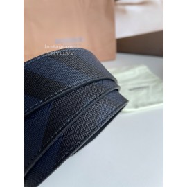 Burberry New London Plaid Calf Leather Gun Color Steel Buckle Belt